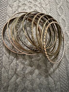 Mixed Metal Textured Bangle Bracelet Set - Gold Tone